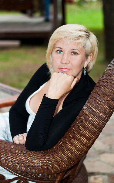 Марина Серова