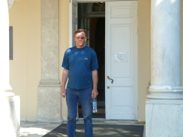 Александр Пакуев