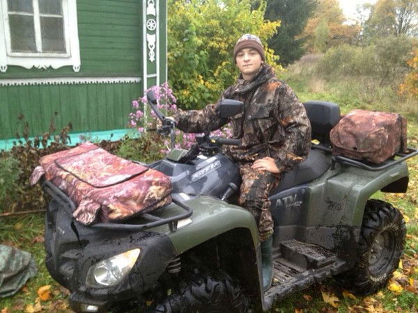 Алексей Иванов