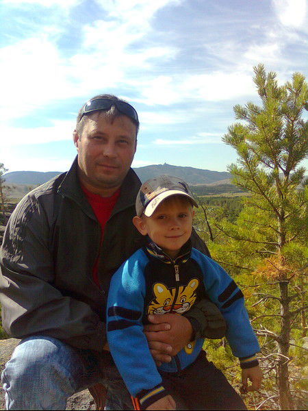 Александр Колесников