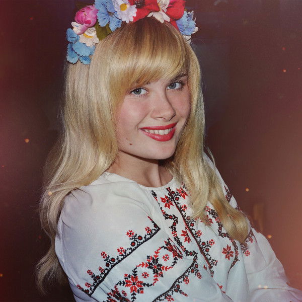 Юля Романишин