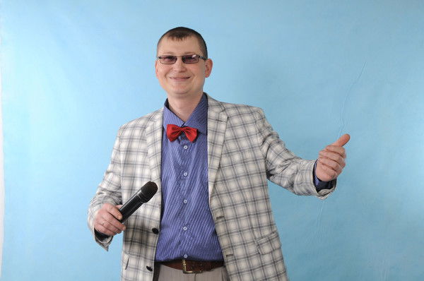 Денис Бадаев