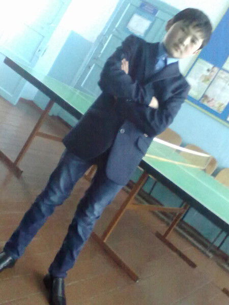 Бекзат. Сапаргалиев.