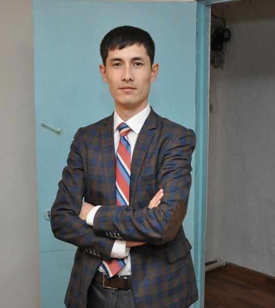 Жанас Еcенжан