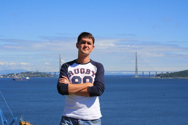 Александр :-) :-)