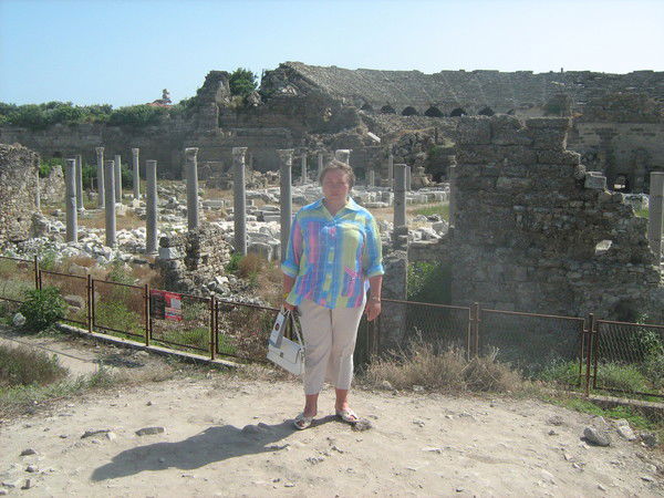 Людмила Титова