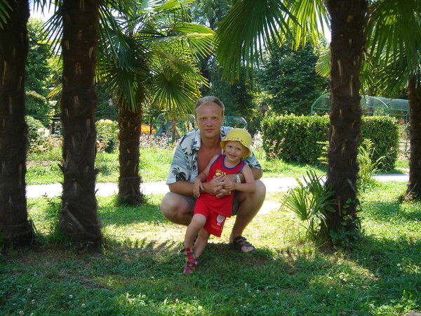 Георгий Ларин