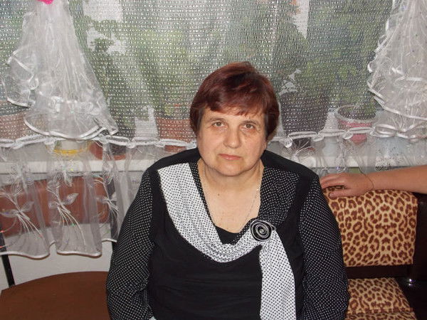 Людмила Петрова