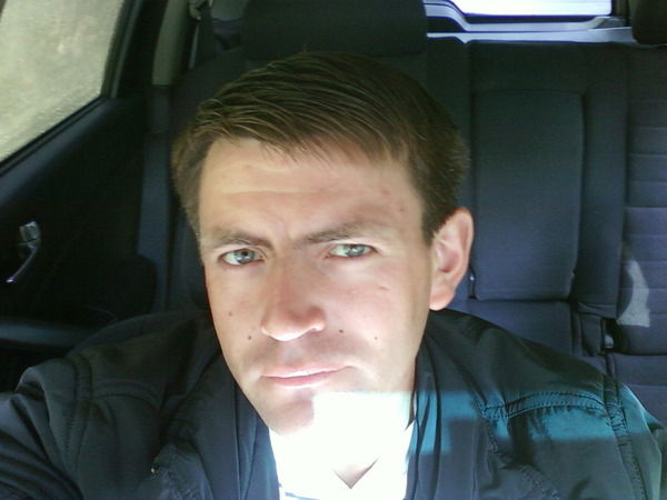 Олег Узбеков