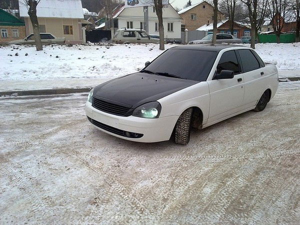 Виталий Иванов