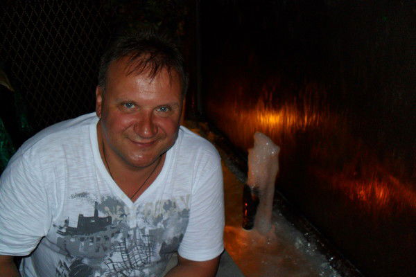 Виктор Константинов