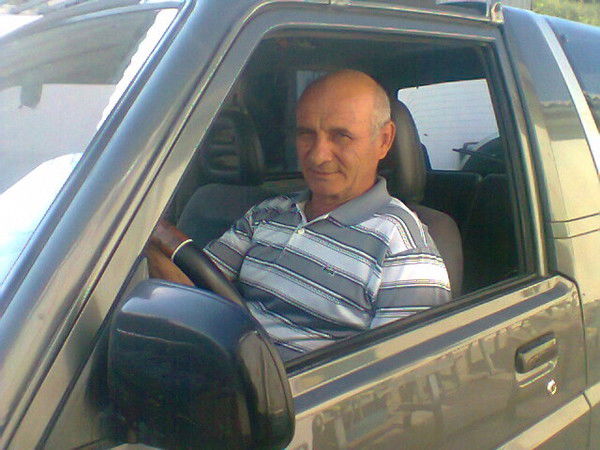 Василий Нешев