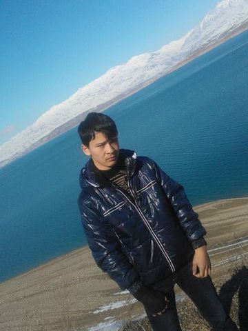 Отабек Салиев