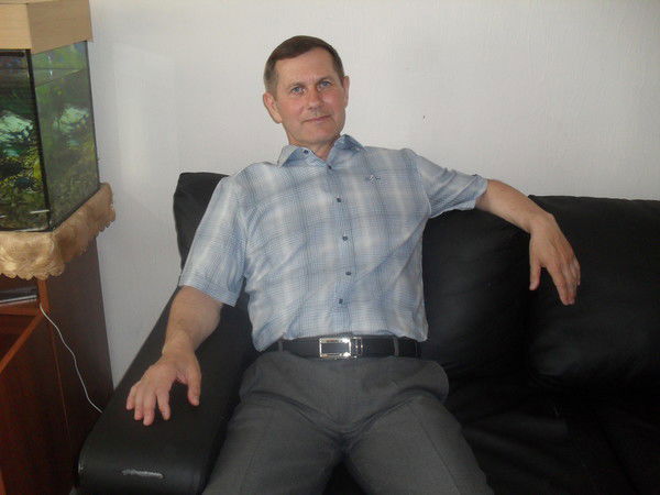 Олег Колесников