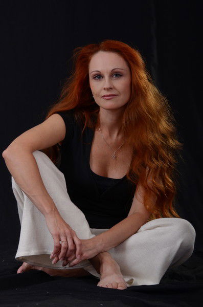 Лара Черникова