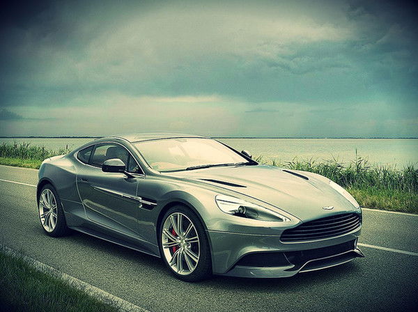 Максим Иванов