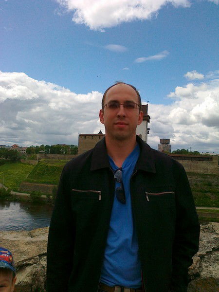 Александр Алексёнков