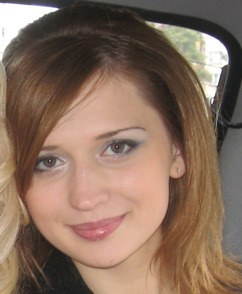 Оленька Пистова