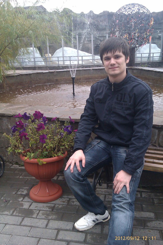 Роман Богданов