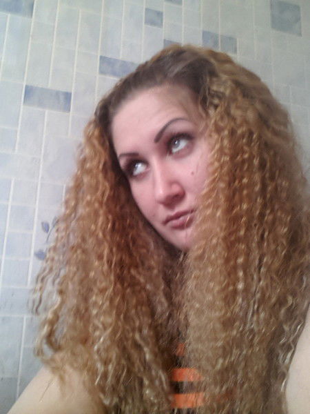 Юля Комисаренко