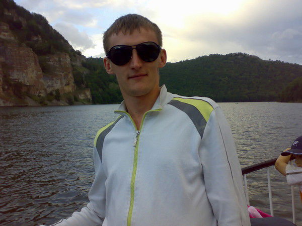 Неизвестно Неизвестно