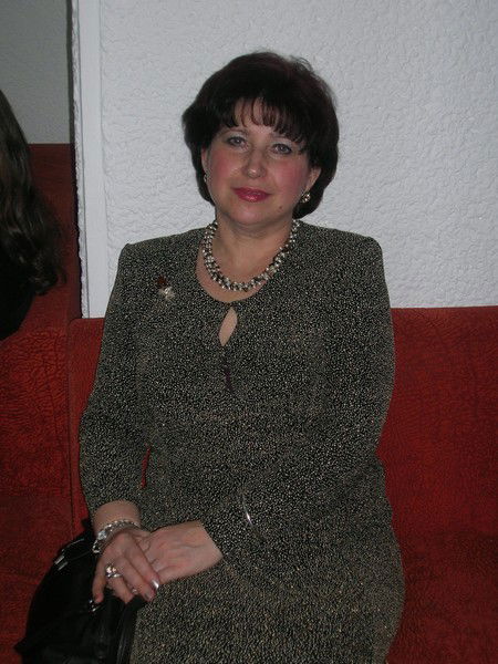 Елена Шахназарова