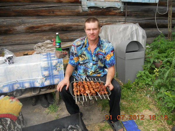 Евгений Антонов