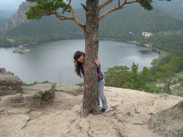 Алёна Компанейц