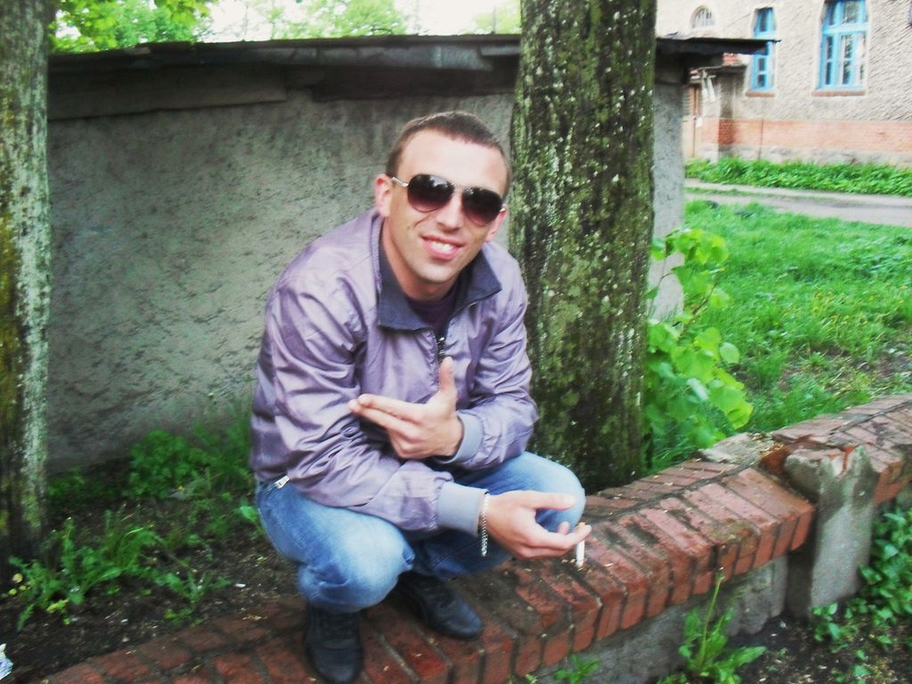 Максим Карелин