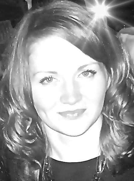 Анна Попова