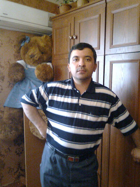 Рустам Хушназаров