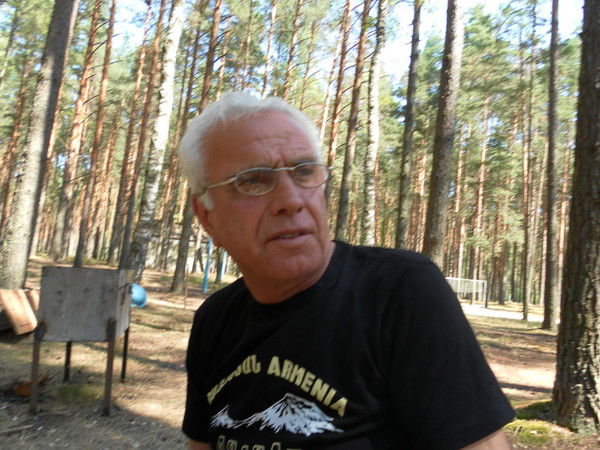 Hakob Papi Неизвестно