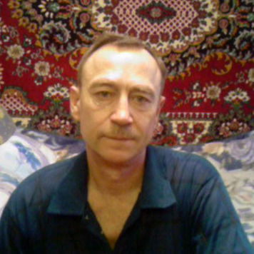 Виктор Уваров