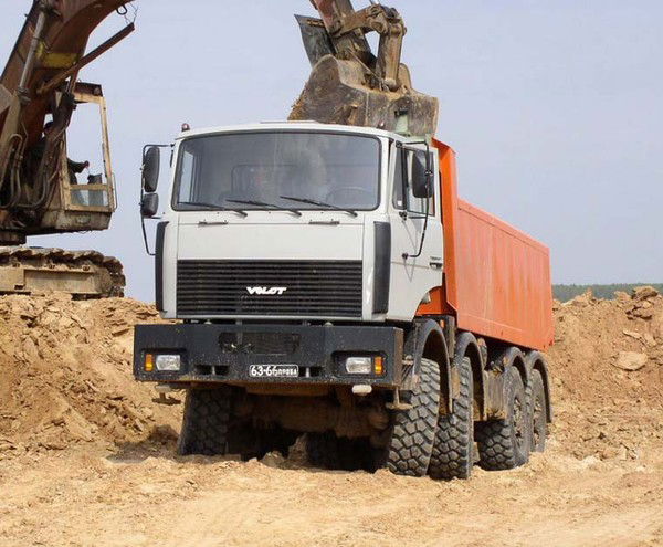 Илья Черкас