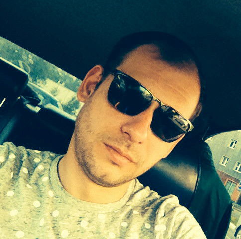 Юрий Фролов