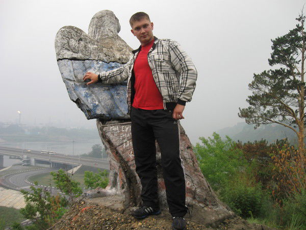 Дмитрий Антонов