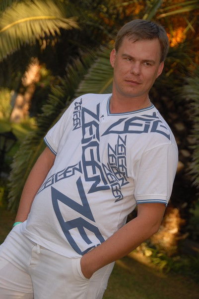 Александр Суев