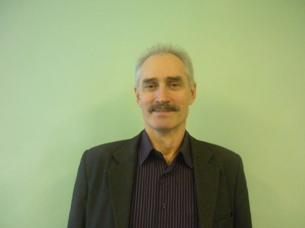 Юрий Тихолаз