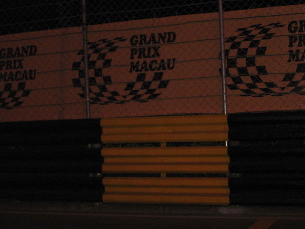 Неизвестно Неизвестно