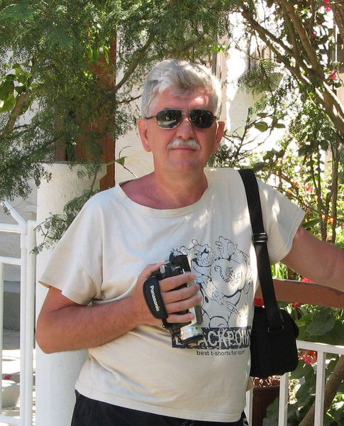 Анатолий Админ