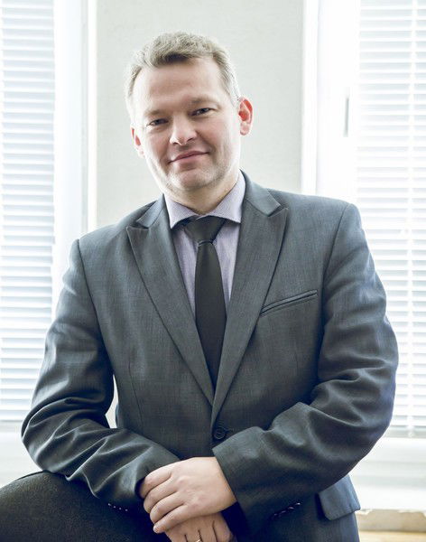 Михаил Попов