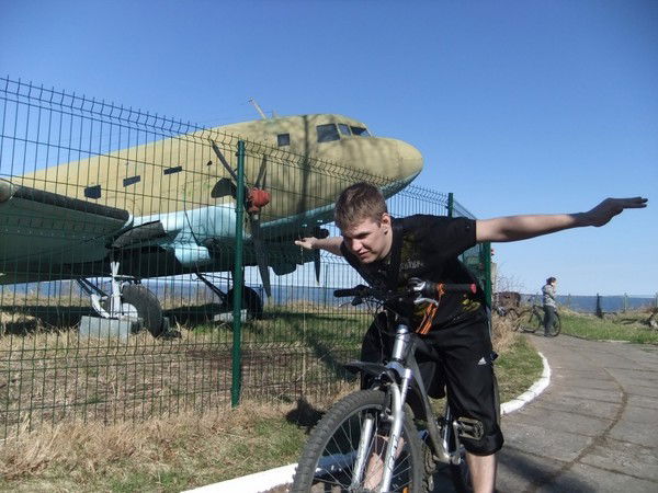 Андрей Бражников