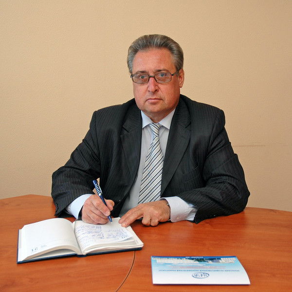 Александр Макаров