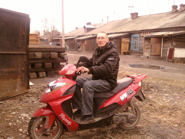 Виктор Холопов