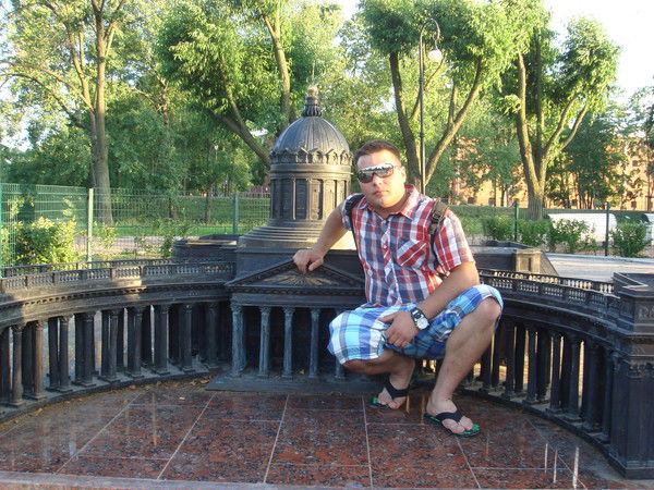 Димон Гусаров