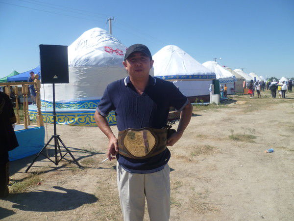 Азамат Куштеков