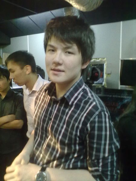 Санжар Алякбар