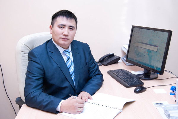 Мурат Ахметов