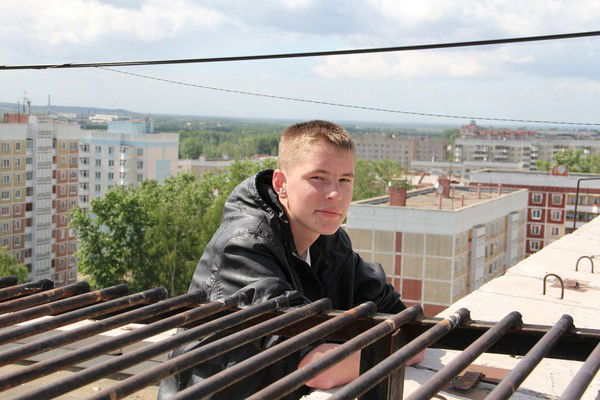 Димон Смолянинов