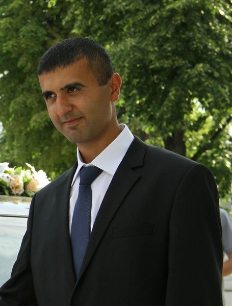 Зирва Азимов